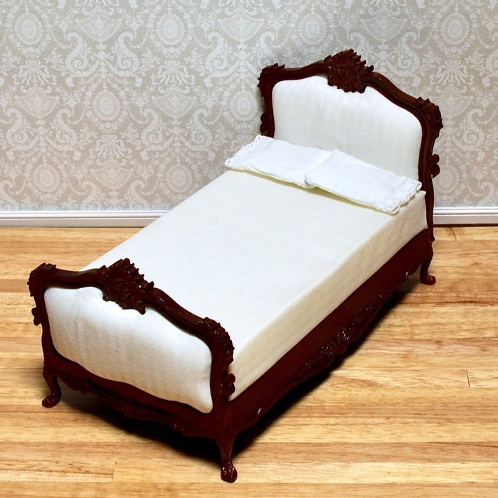 Bed, walnut, quality furniture