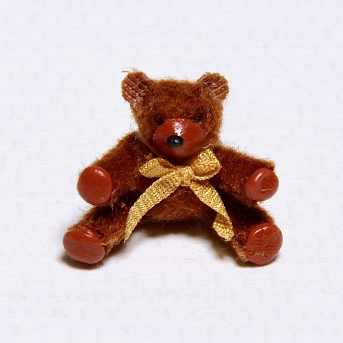 Nalle, istuva ruskea, pieni, 1,7 cm