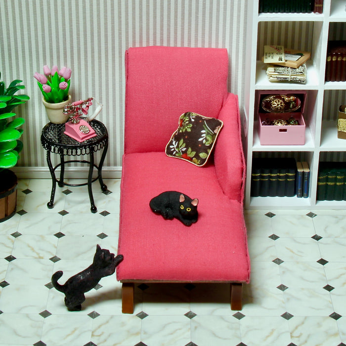 Litet metallbord, svart