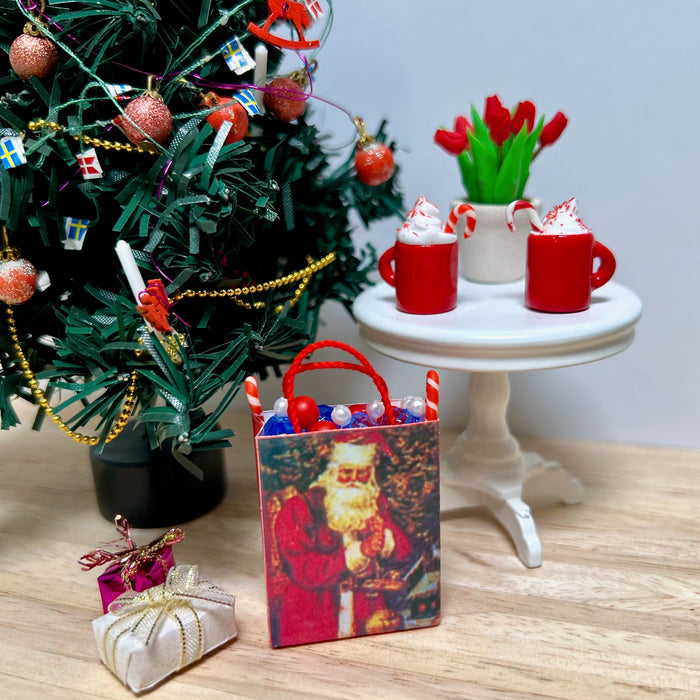 Tulip in a clay pot, red