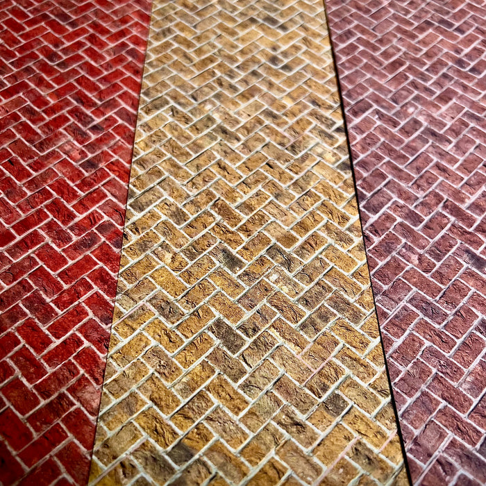 Brun tegelsten, fiskbensmönster, präglad kartong