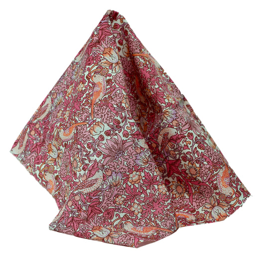 Kangas nukkekodin huonekaluihin.