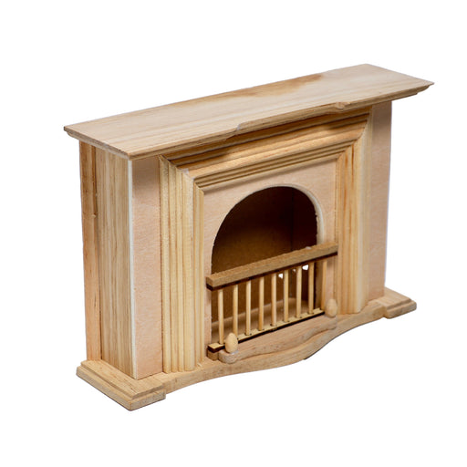 Nukkekodin takka puuta.