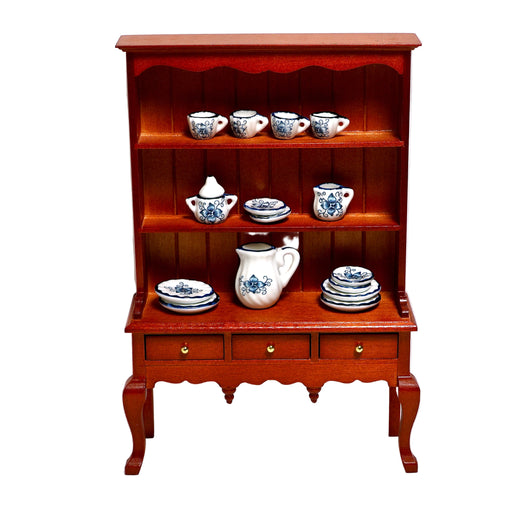 Nukkekodin astiakaappi.