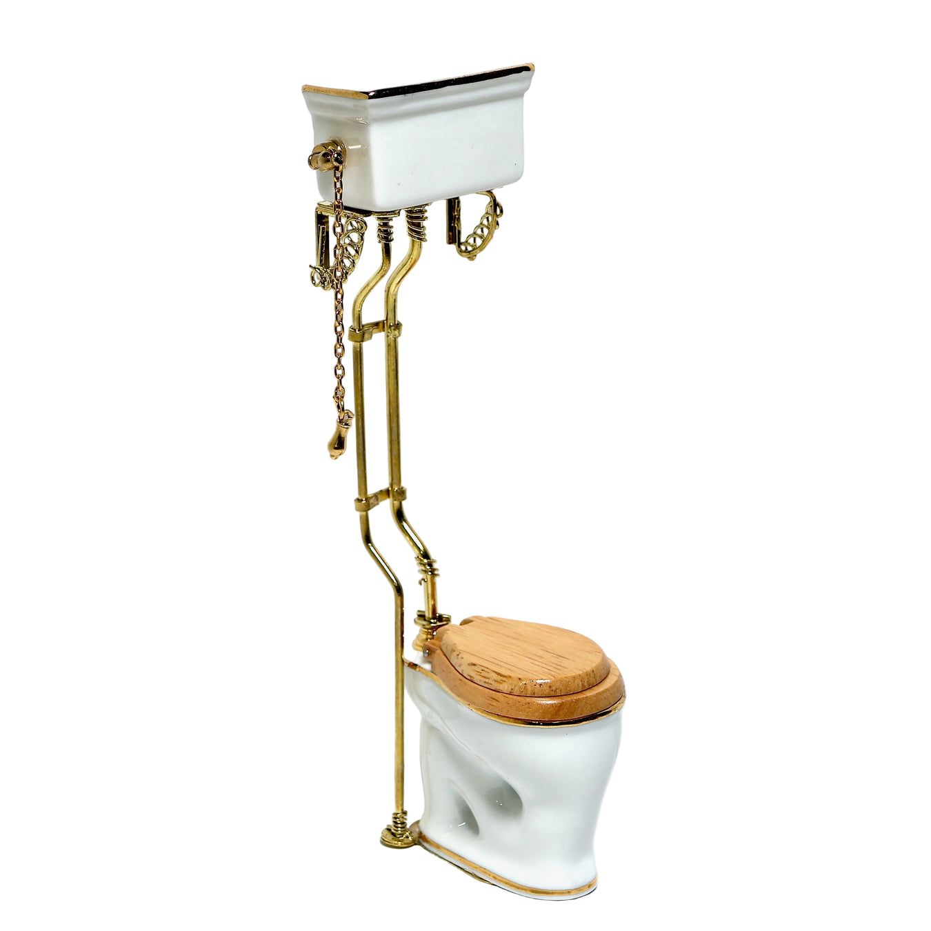 Korkea vanhanajan WC.
