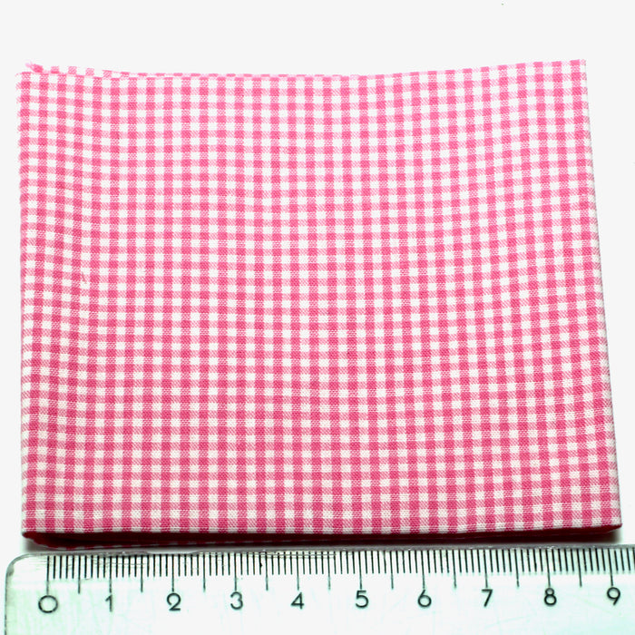 Fabric, gingham, pink, 25 x 27 cm