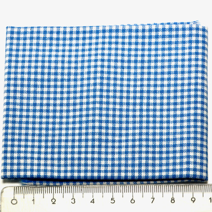 Fabric, gingham, light blue, 25 x 27 cm
