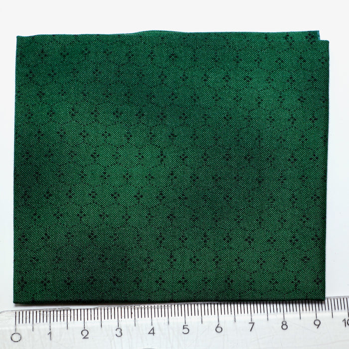 Fabric, green vine, 26 x 29 cm