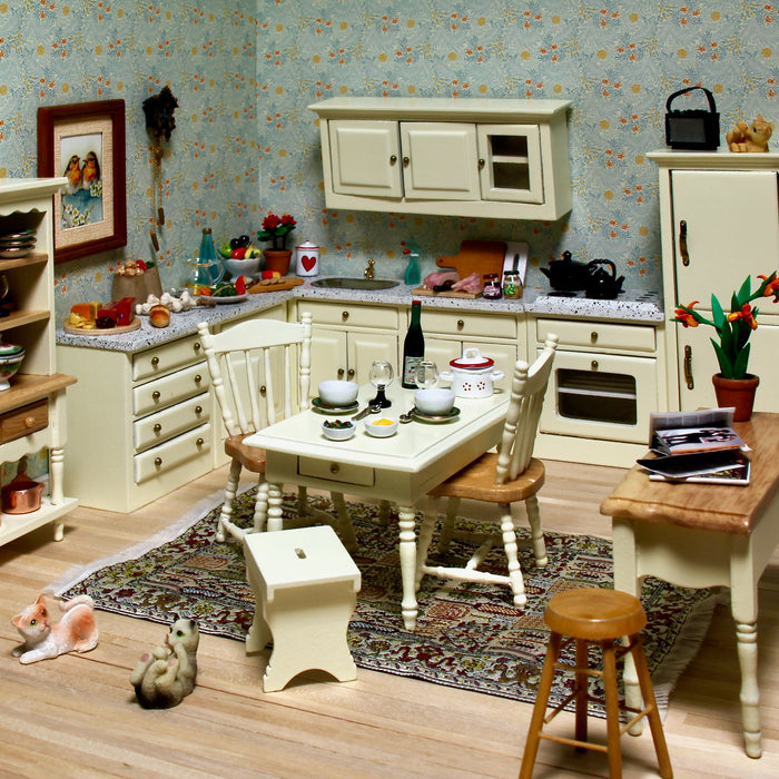 1:12 Nukkekodin keittiö.