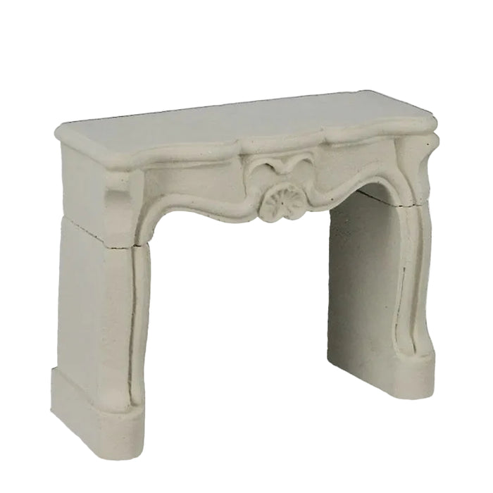 Klassinen takka nukkekotiin.