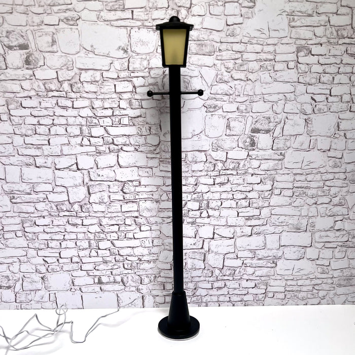 12v sähköistetty katulamppu.