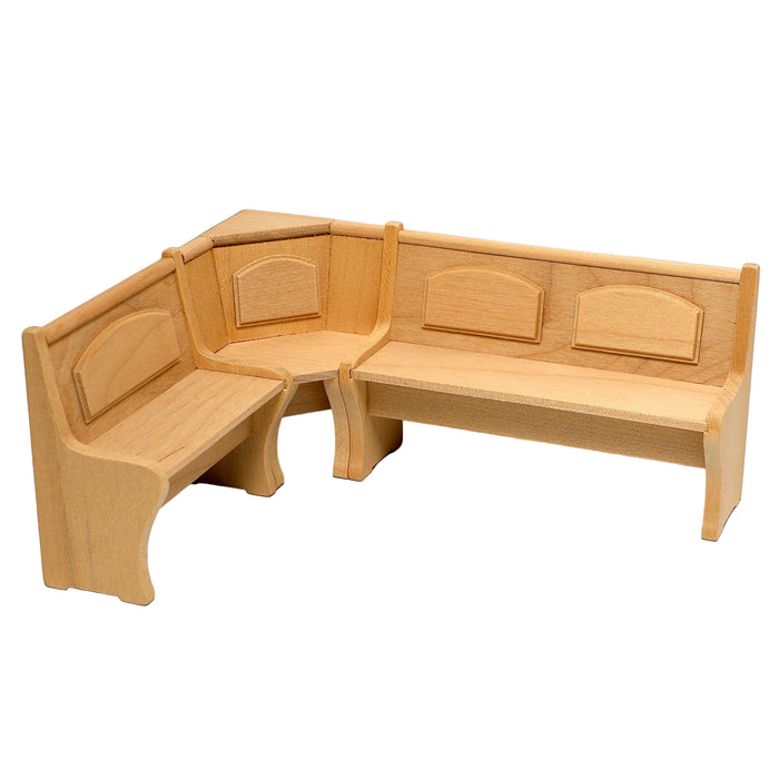 Puusohvan pienoismalli.