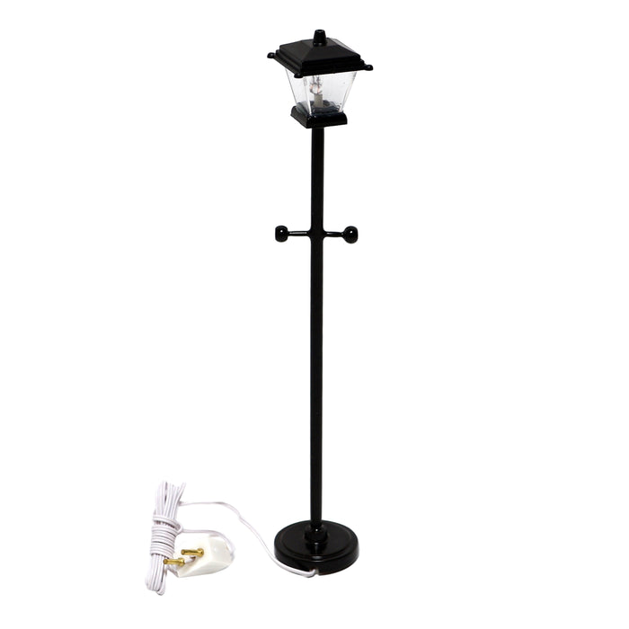 Katulyhty pienoismaailmaan.