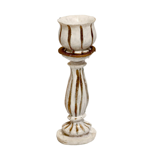 Pieni pylväs ja ruukku.