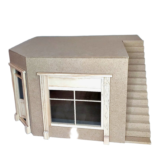 Pieni rakennus kattoterassilla.