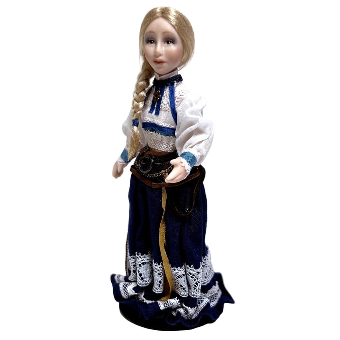 Nukke aikuisten nukkekotiin.