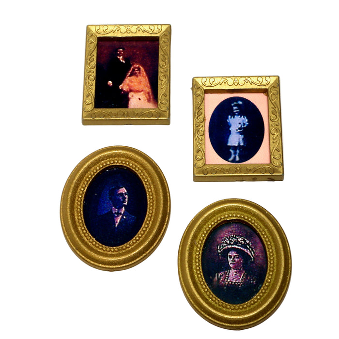 Pienet taulut 1:12 mittakaavaa.