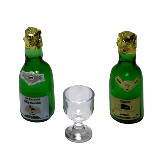 Miniatyyri viinipullot.