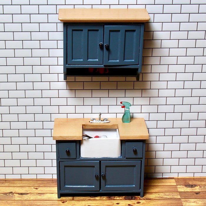 Shaker-style sink cabinet, grey-blue