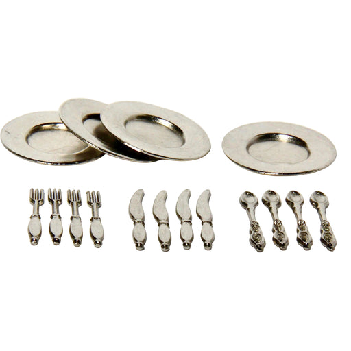 Lautaset ja aterimet neljälle hengelle.