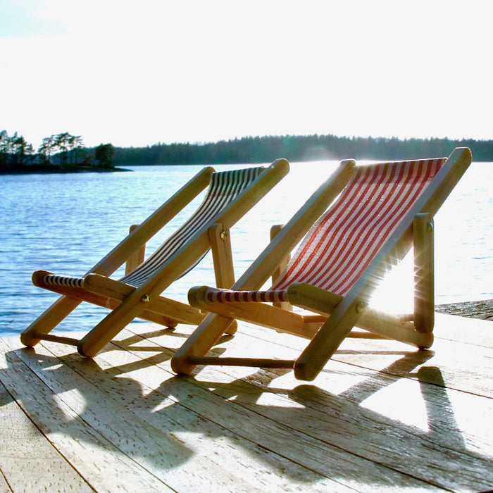 Sun lounger, red stripe, unpainted