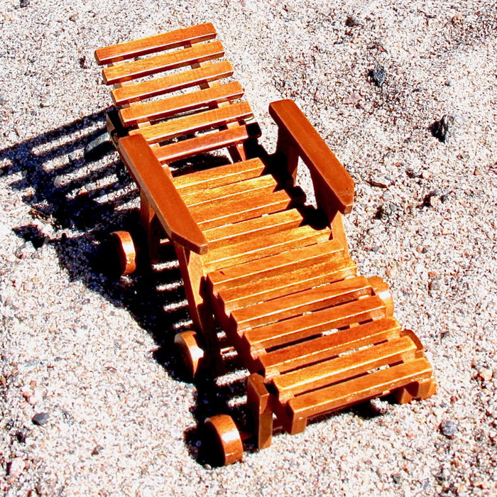 Lounge chair, walnut