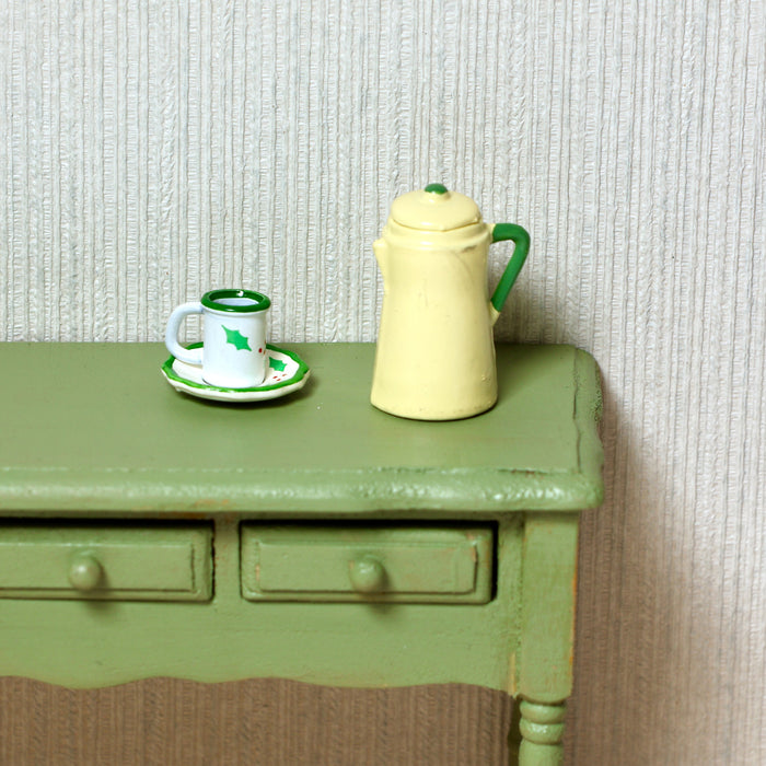 Coffee pot, yellow green