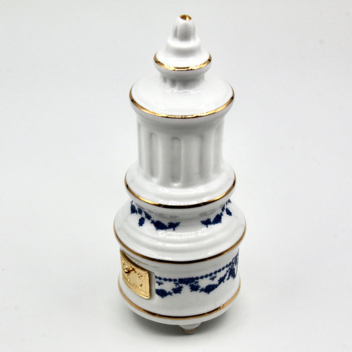 Pouring oven, porcelain, blue vine