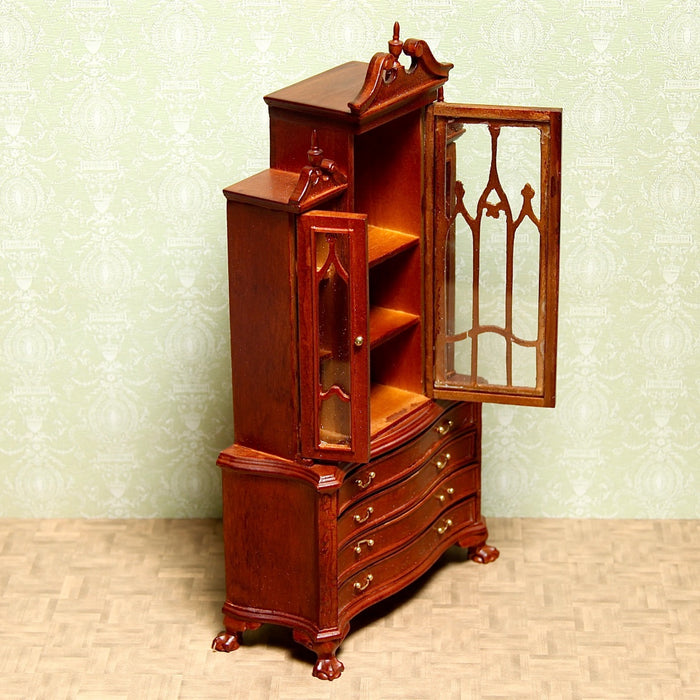 Display cabinet, walnut, quality furniture