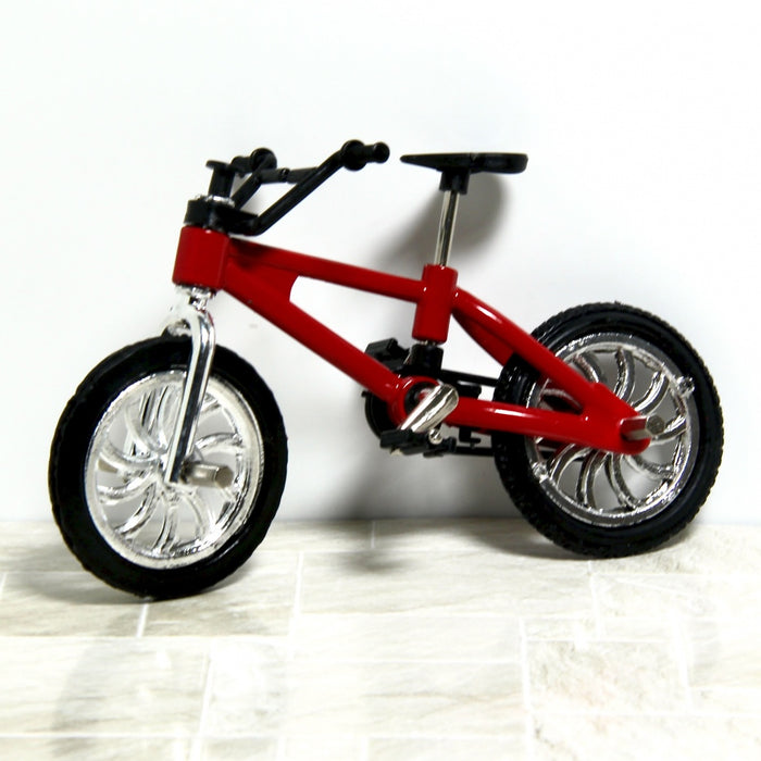 Children's mountain bike, red