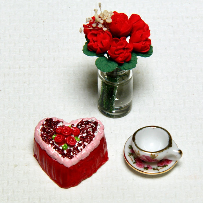 Heart cake, red