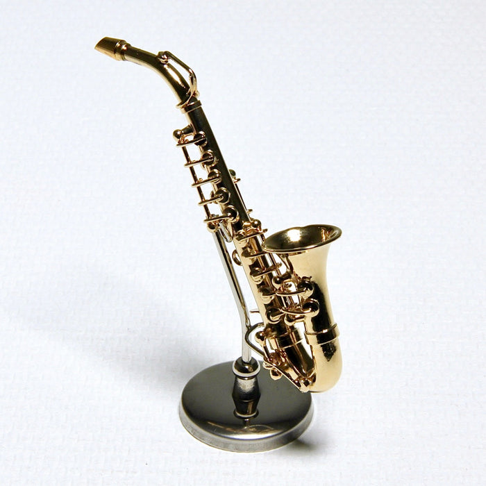 Stand for saxophone