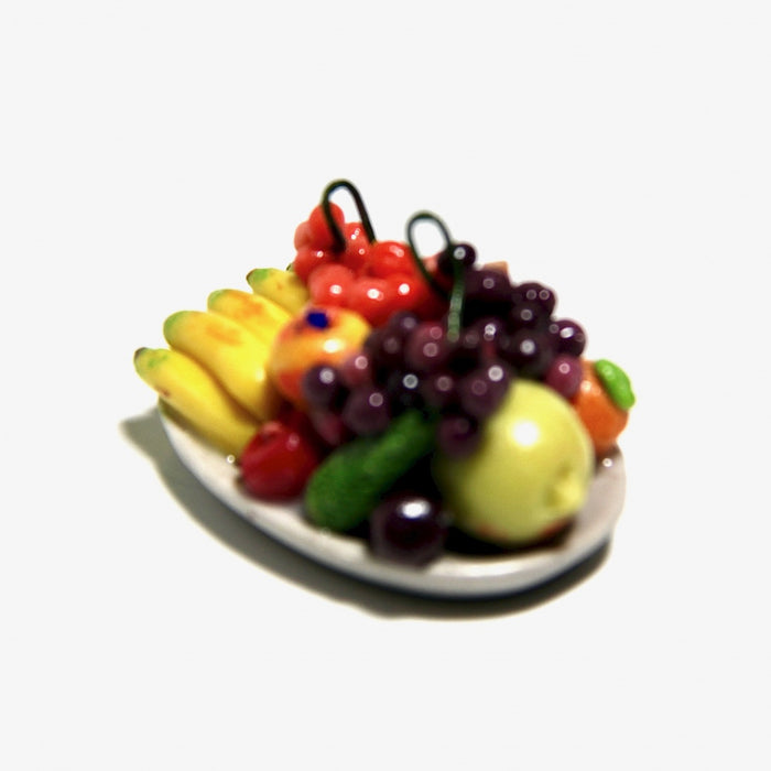 Fruit on a serving platter, bigger