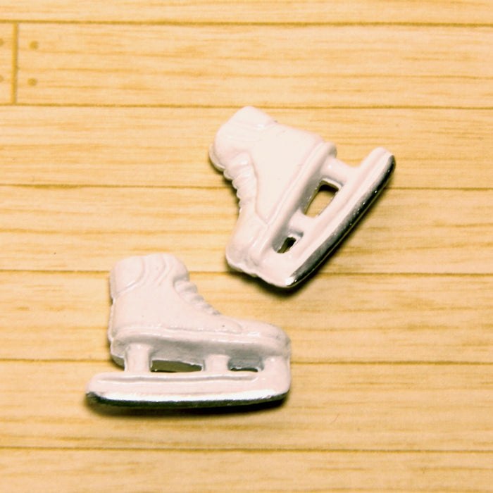 White skates, 2 pcs