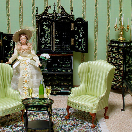 shampanjatarjoilu vihreässä salissa.