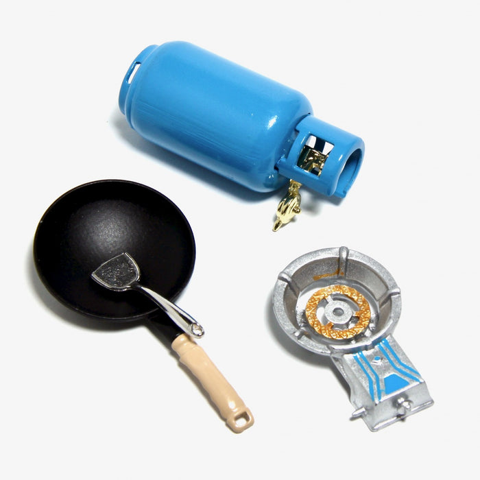 Camping stove, gas bottle and wok, 4 parts