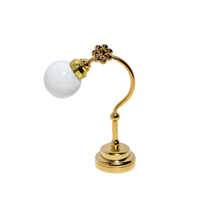 Miniatyyrilamppu paristolla.