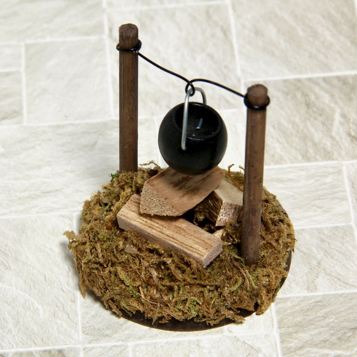 Campfire and pot, small