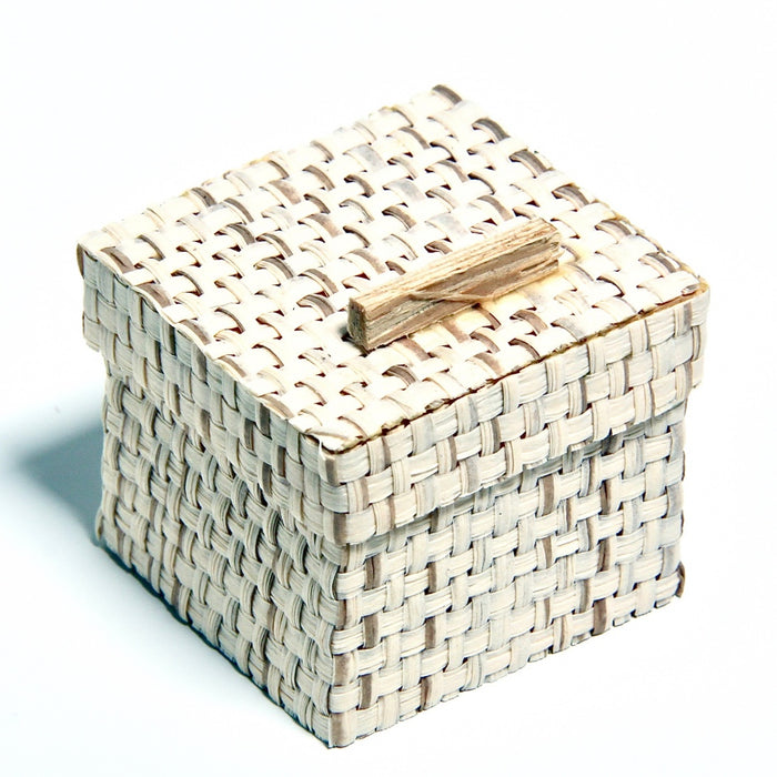 Storage basket with lid, 3.7 x 3.7 x 3.2 cm