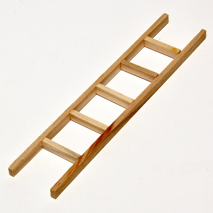 Low ladder, 15 cm, made of wood