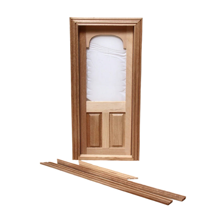 Nukkekodin ovi, ikkunalla, puuvalmis