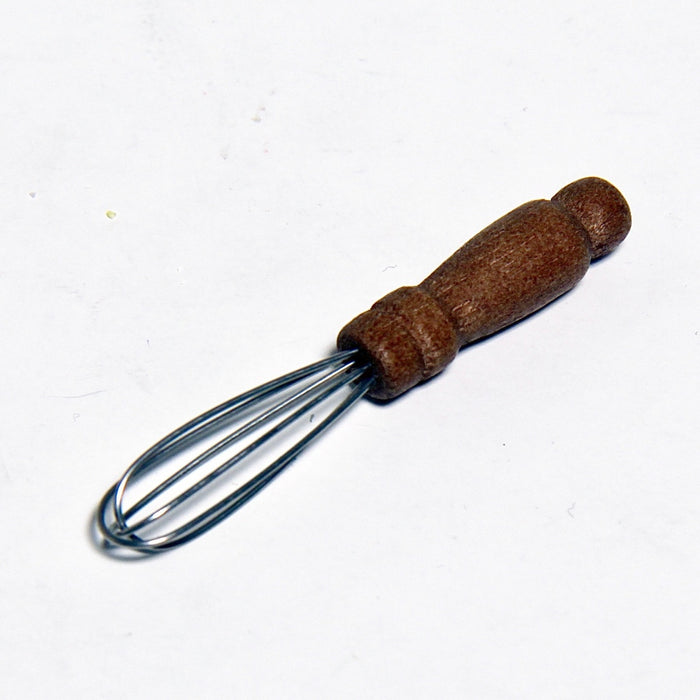 Whisk, whisk, wooden handle