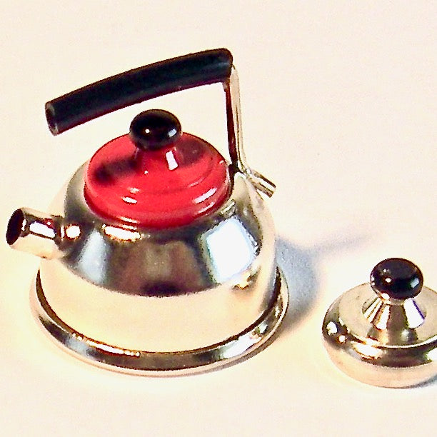 Teapot, with two lids